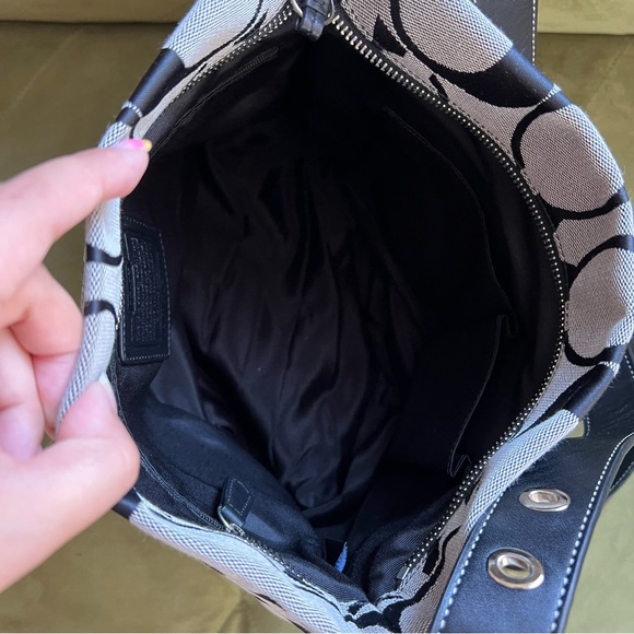 Coach Signature Black Soho Canvas Duffle Shoulder Bag Purse - Picture 8 of 11